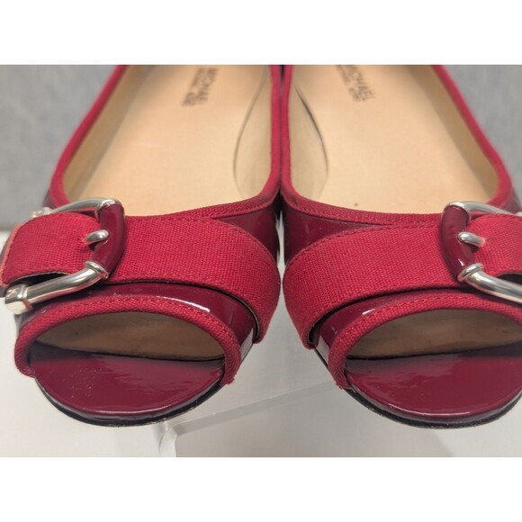 MICHAEL KORS Women Red&Silver Buckle Flat Ballet Flats Open toe Size 9.5 M - Picture 2 of 8